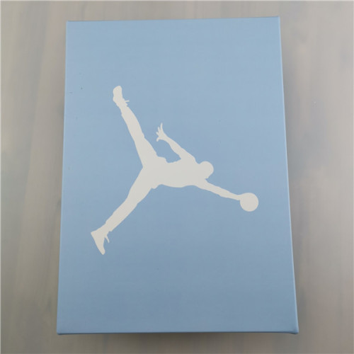 Jordan 3 Retro UNC (2020)     CT8532-104