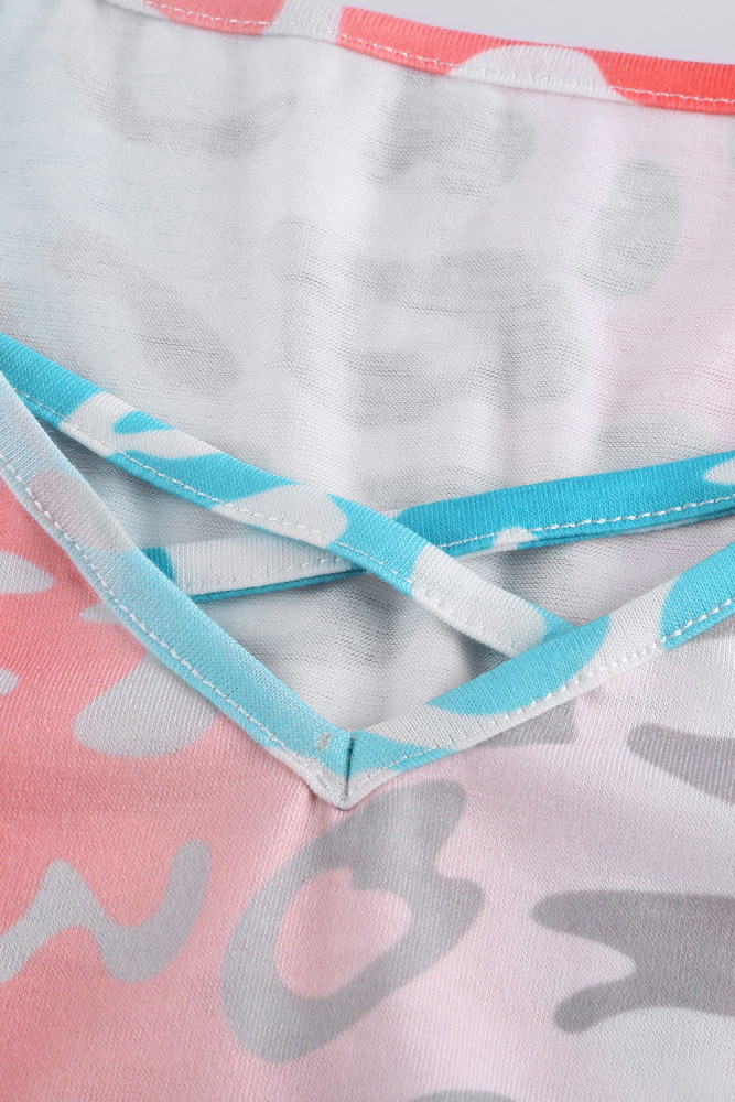 Red Ombre Crisscross V Neck Printed T-shirt