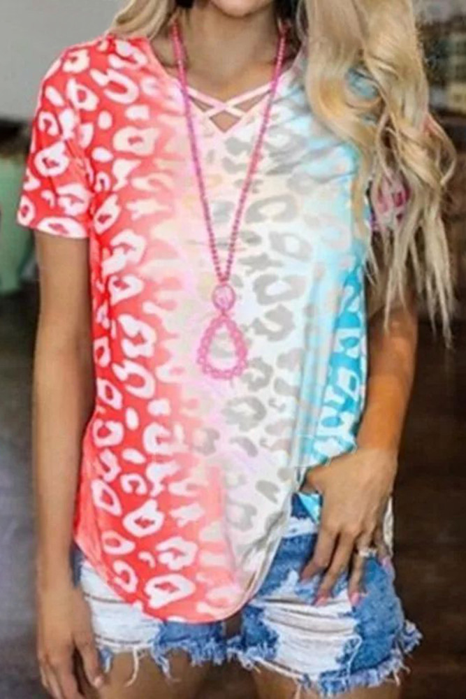 Red Ombre Crisscross V Neck Printed T-shirt