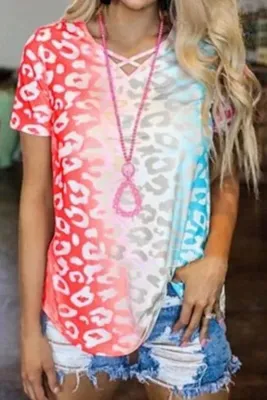 Red Ombre Crisscross V Neck Printed T-shirt