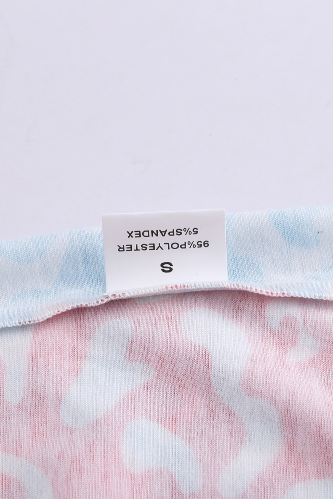 Red Ombre Crisscross V Neck Printed T-shirt