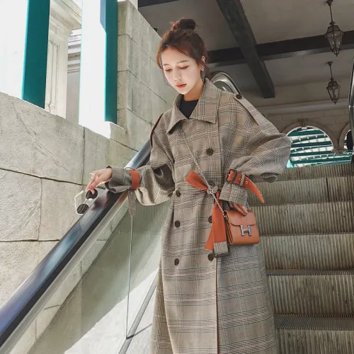 Quality Fashion Elegant Long Plaid Trench Coat Double Breasted with Belt Lady Duster Coat Cloak Spring Autumn Windbreaker
