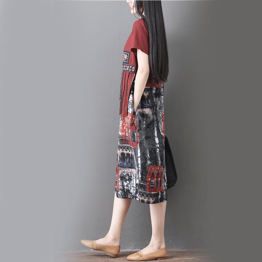 Laza, nyomott, pamut és vászon női ruha, hímzett bojtos hosszú ruha