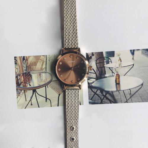 Női karkötő órák Rose Gold Band kvarc Nézd meg a női Casual ruha strasszos karórák