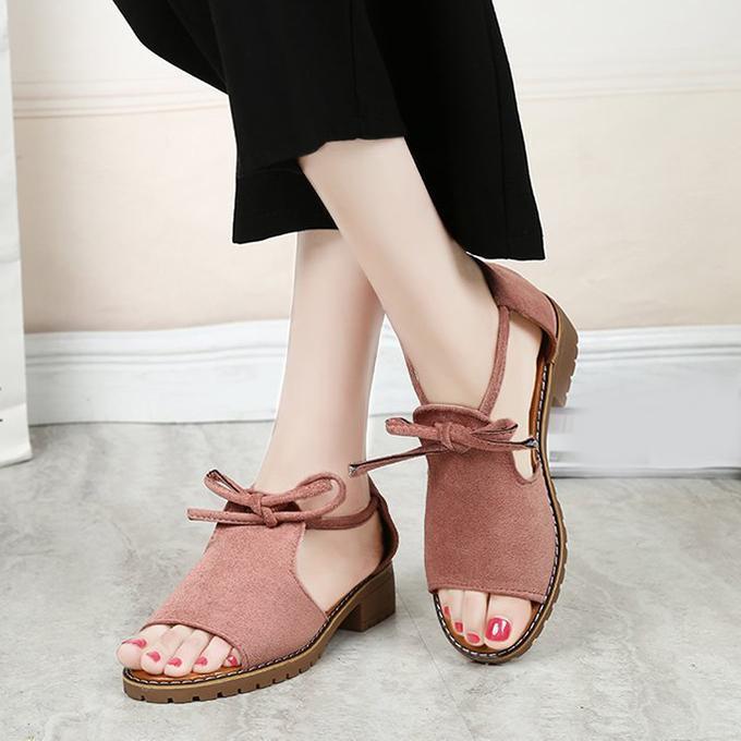 Új vastag szandál, nyári női szandál, római típusú cipő, alacsony sarkú női szandál