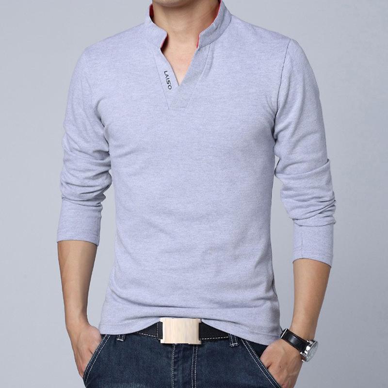 Tavaszi és nyári V-nyakú hosszú ujjú alkalmi férfi pólók