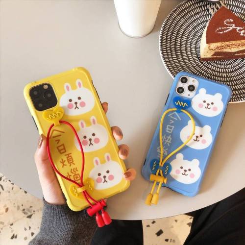 韓國卡通熊腕帶iPhone全系列全包手機殼