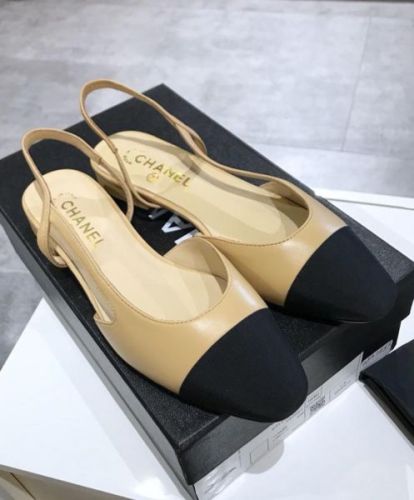 Chanel Women's Slingbacks G31319