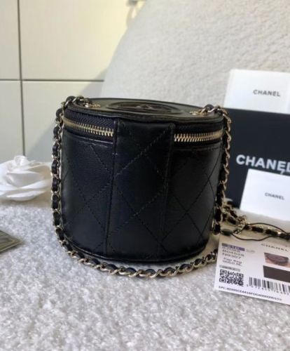 Chanel Small Vanity With Chain AP2193