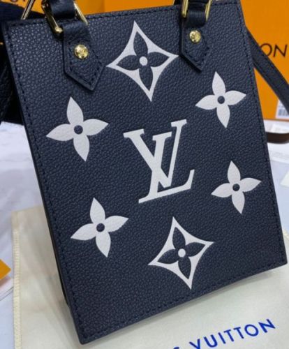 Louis Vuitton Petit Sac Plat M57937 M80478