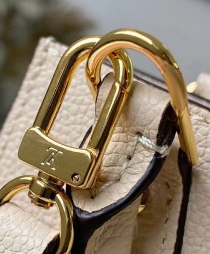 Louis Vuitton Petit Sac Plat M80449 Cream