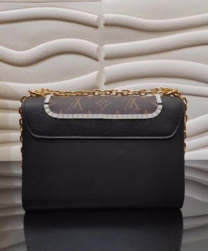 Louis Vuitton Twist MM M44837 Black