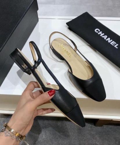 Chanel Women's Slingbacks G31319