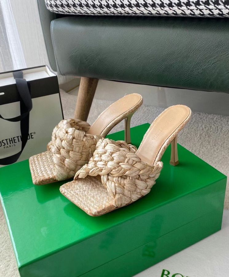 Bottega Veneta Women's Stretch Sandals 652451