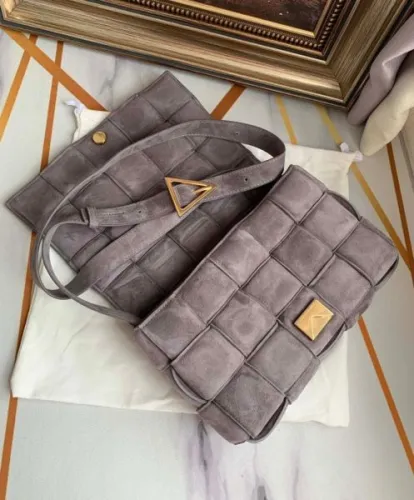 Bottega Veneta Padded Cassette Bag 591970