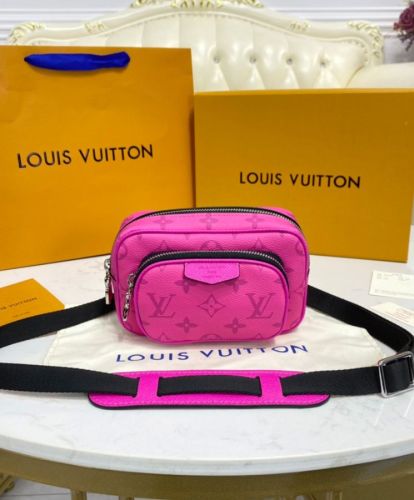 Louis Vuitton Outdoor Pouch M30755 M30781