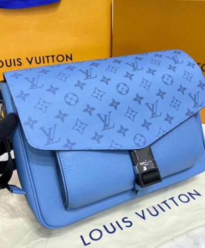 Louis Vuitton New Messenger M30745 M30746