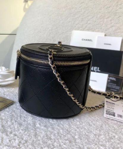 Chanel Small Vanity With Chain AP2193