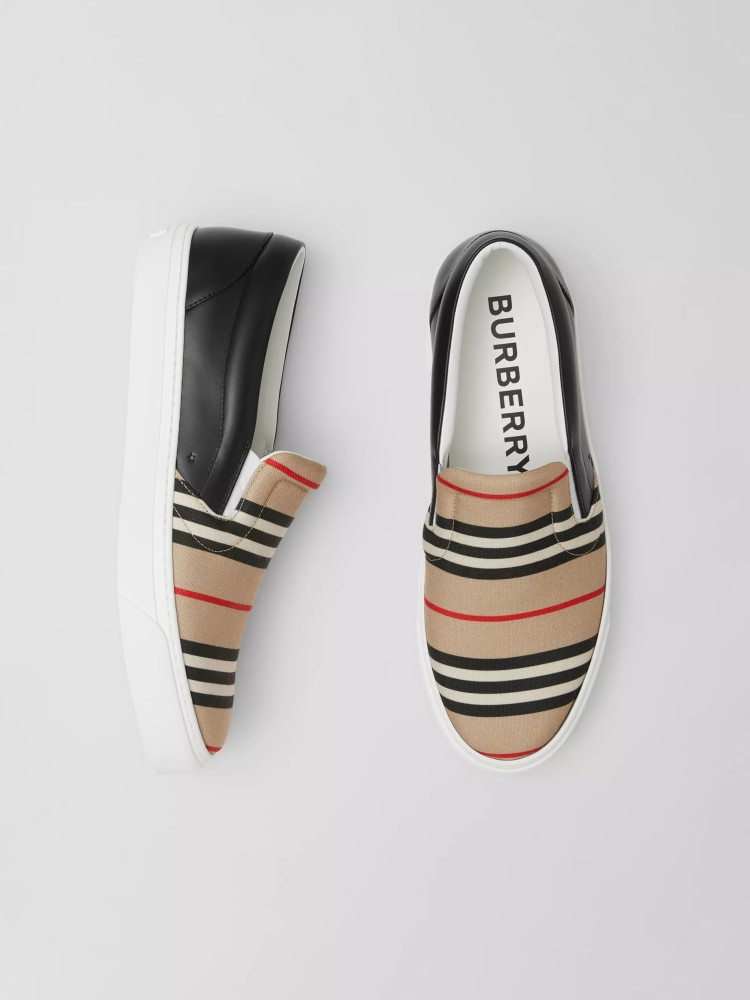 BURBERRY - Leather sneakers with signature stripe
