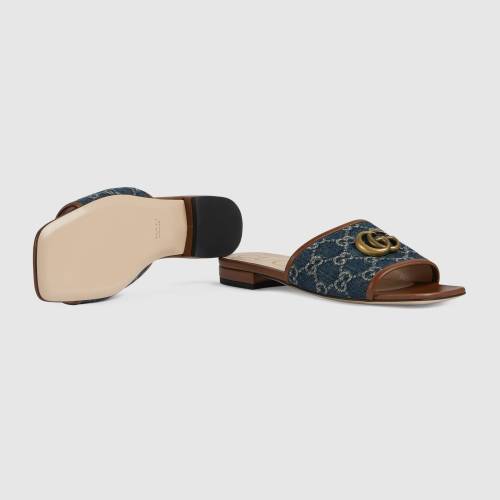 Gucci Women's slide sandal with Double G