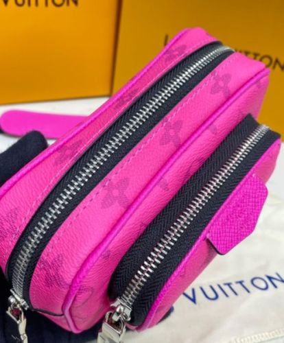Louis Vuitton Outdoor Pouch M30755 M30781