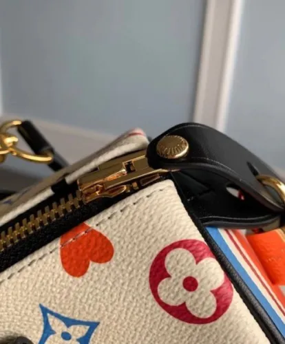 Louis Vuitton Game On Speedy Bandouliere 25 M57466 White