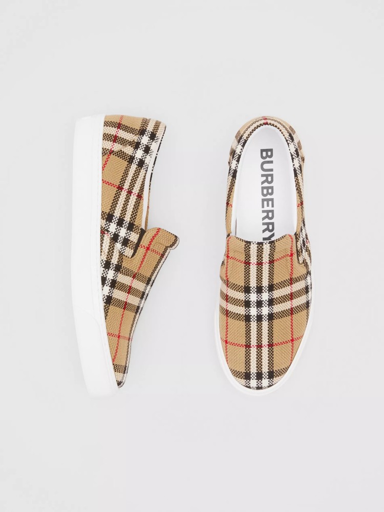 BURBERRY - Leather sneakers with signature stripe