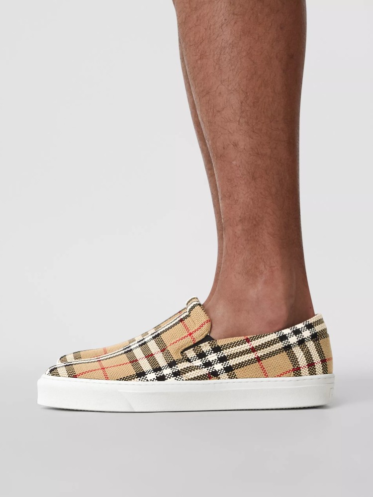 BURBERRY - Leather sneakers with signature stripe