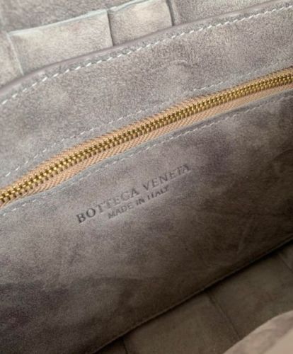 Bottega Veneta Padded Cassette Bag 591970