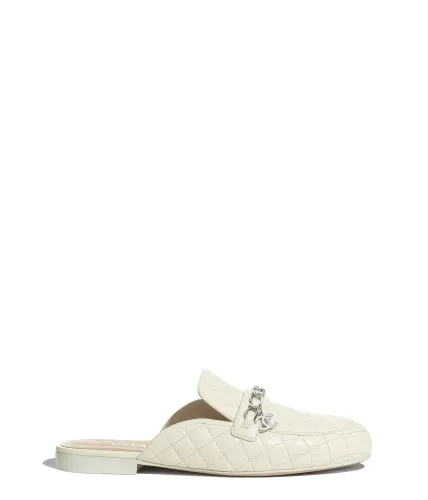 CHANEL - Loose shoes