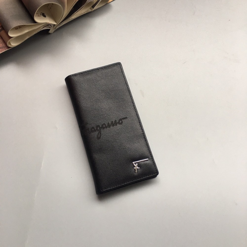 Ferragamo(フェラガモ) 財布 新品