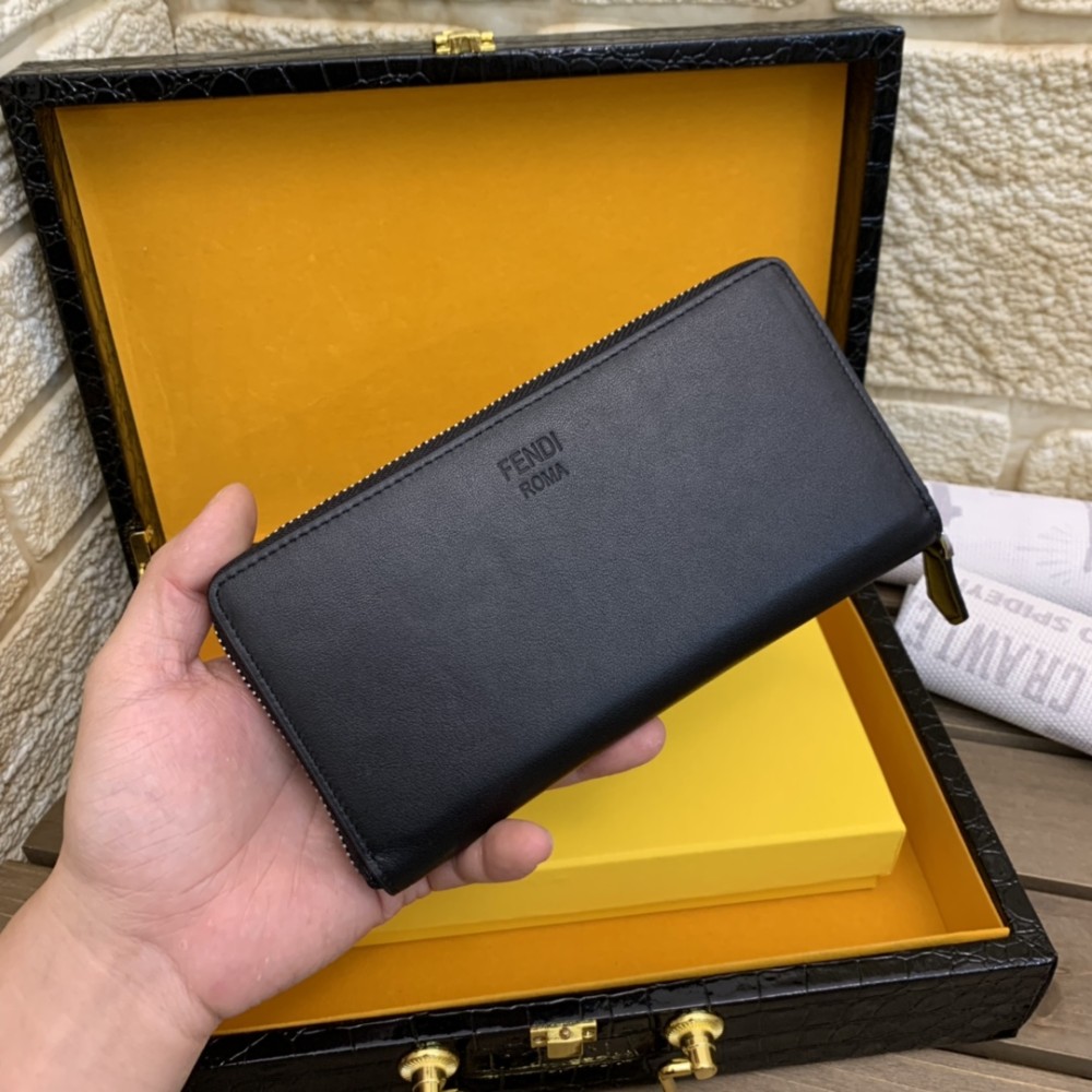 Fendi (フェンディ)  メンズ / レディース 財布 新品