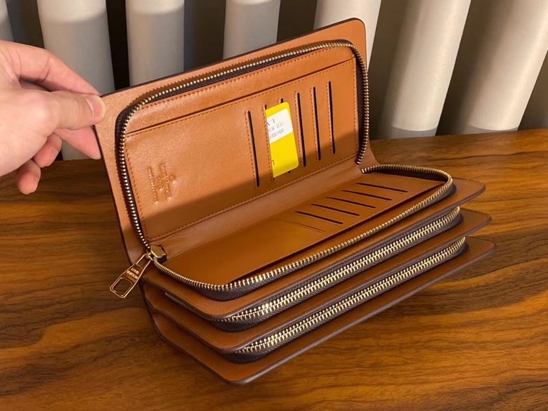 LV(ルイ·ヴィトン) 3層多機能 財布 新品