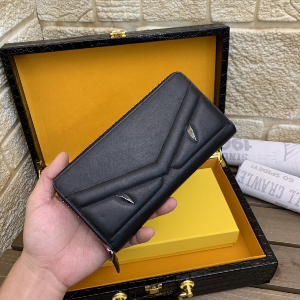 Fendi (フェンディ)  メンズ / レディース 財布 新品