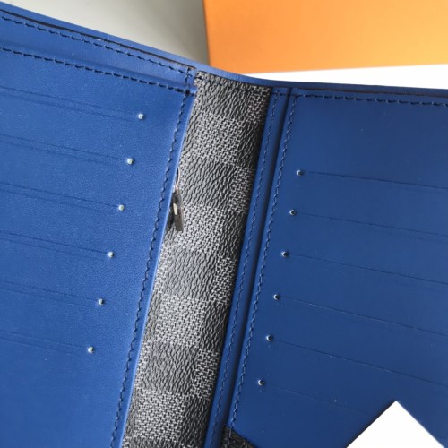 LV(ルイ·ヴィトン) Monogram  財布 新品