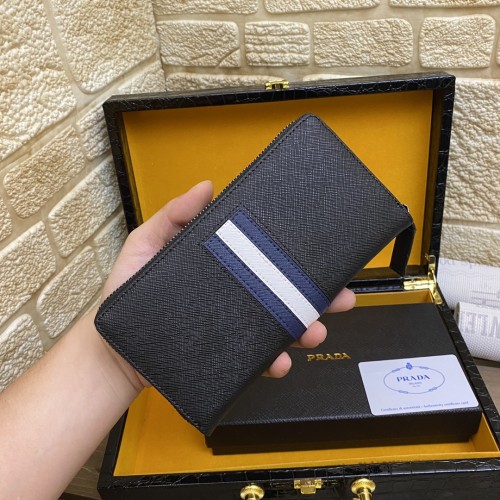 Prada (パラダ) メンズ / レディース 財布 新品