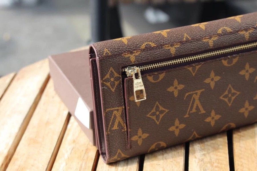 LV(ルイ·ヴィトン) Monogram 財布 新品