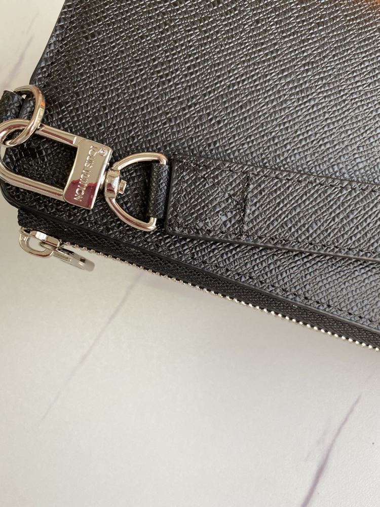 LV(ルイ·ヴィトン) Monogram 財布 新品