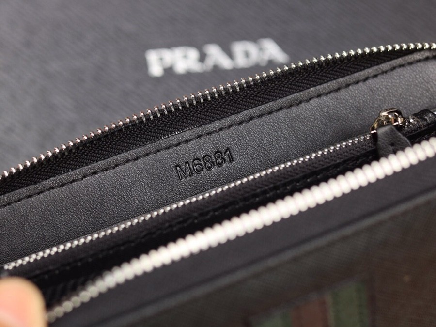 Prada (パラダ) メンズ  財布 新品