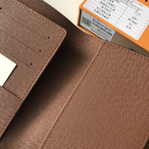 LV(ルイ·ヴィトン) Monogram 財布 新品特売