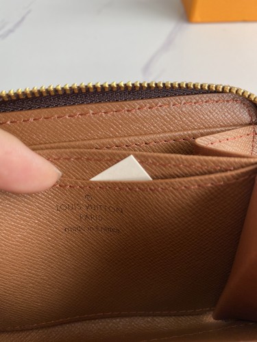 LV(ルイ·ヴィトン) Monogram swing 財布 新品