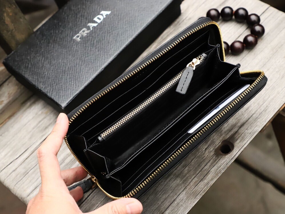 Prada (パラダ) メンズ  財布 新品