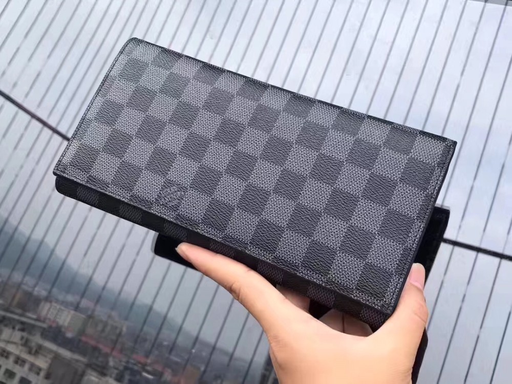 LV(ルイ·ヴィトン) Monogram 財布 新品