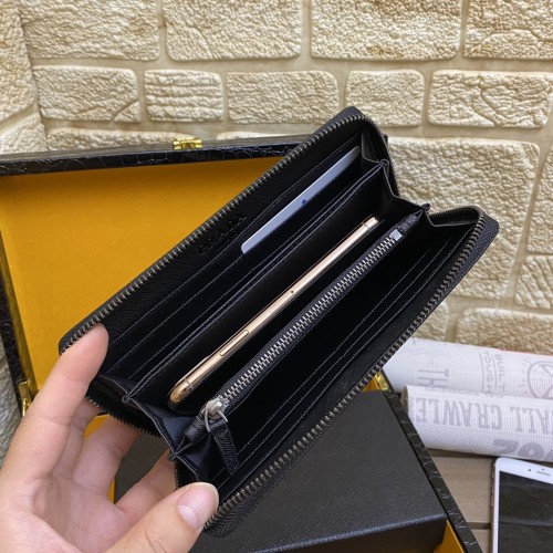 Prada (パラダ) メンズ / レディース 財布 新品