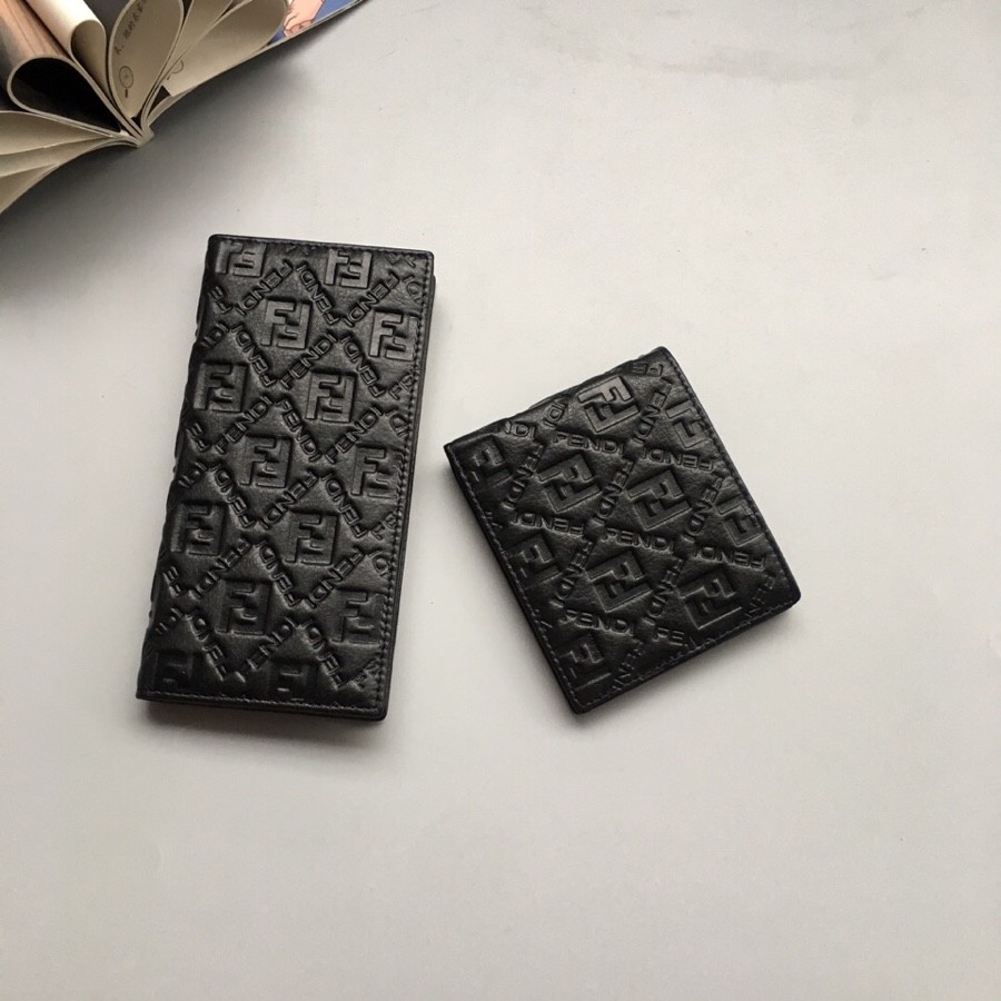 Fendi (フェンディ) 財布 新品