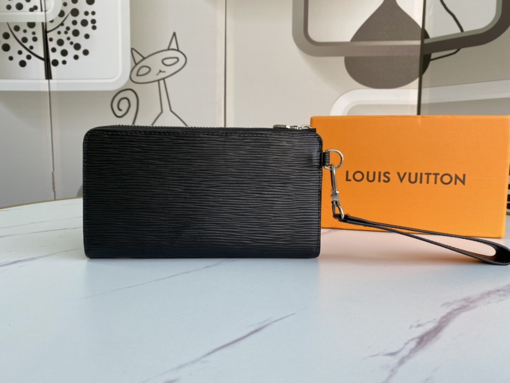 LV(ルイ·ヴィトン) Monogram 財布 新品