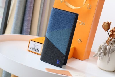 LV(ルイ·ヴィトン) 高品質 ZIPPY VERTICAL 新品
