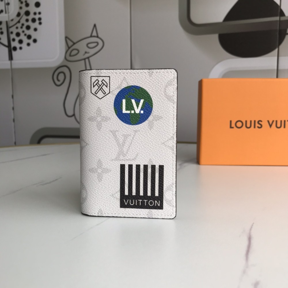 LV(ルイ·ヴィトン) Monogram 財布 新品