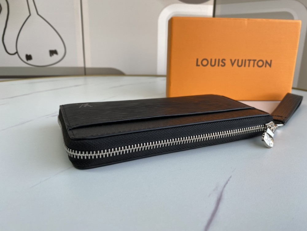 LV(ルイ·ヴィトン) Monogram 財布 新品