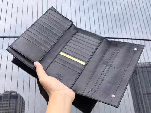 LV(ルイ·ヴィトン) Monogram 財布 新品